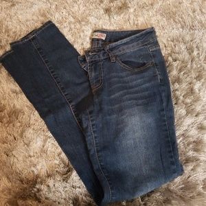 Skinny blue jeans size 7